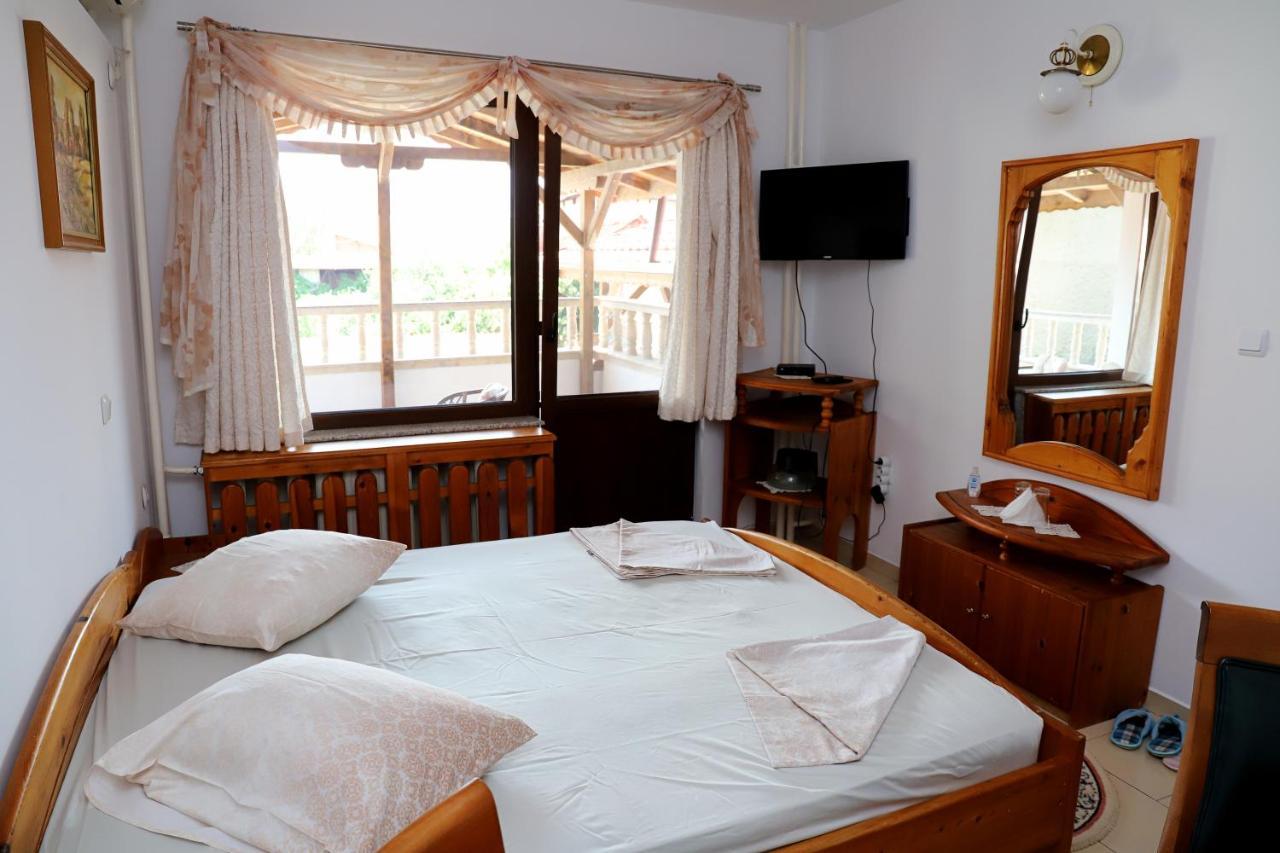 Hotel Mishel Kocserinovo Kültér fotó