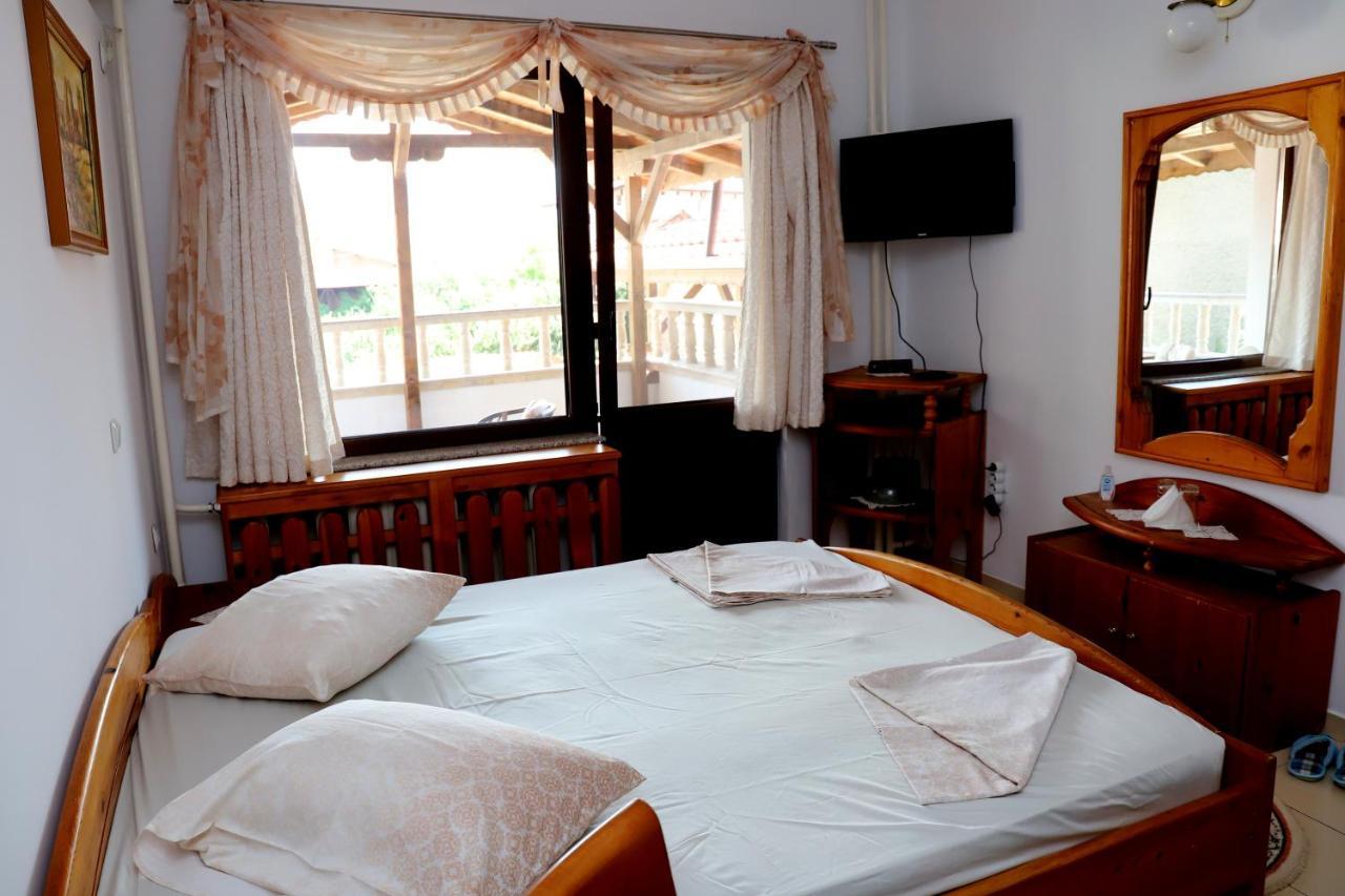 Hotel Mishel Kocserinovo Kültér fotó