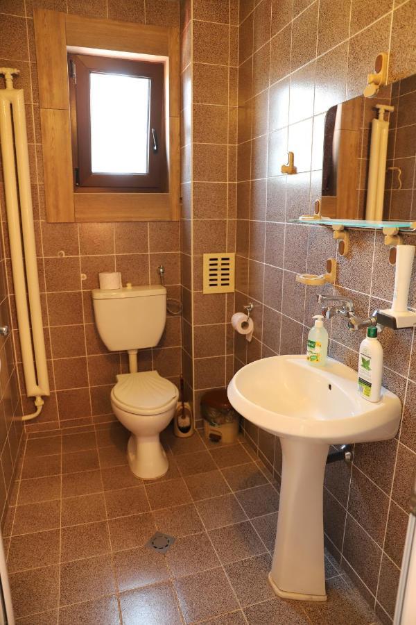Hotel Mishel Kocserinovo Kültér fotó