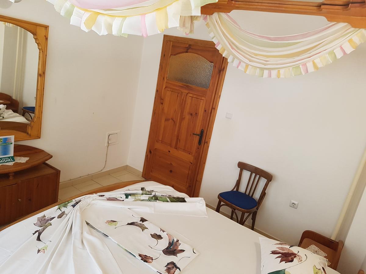 Hotel Mishel Kocserinovo Kültér fotó