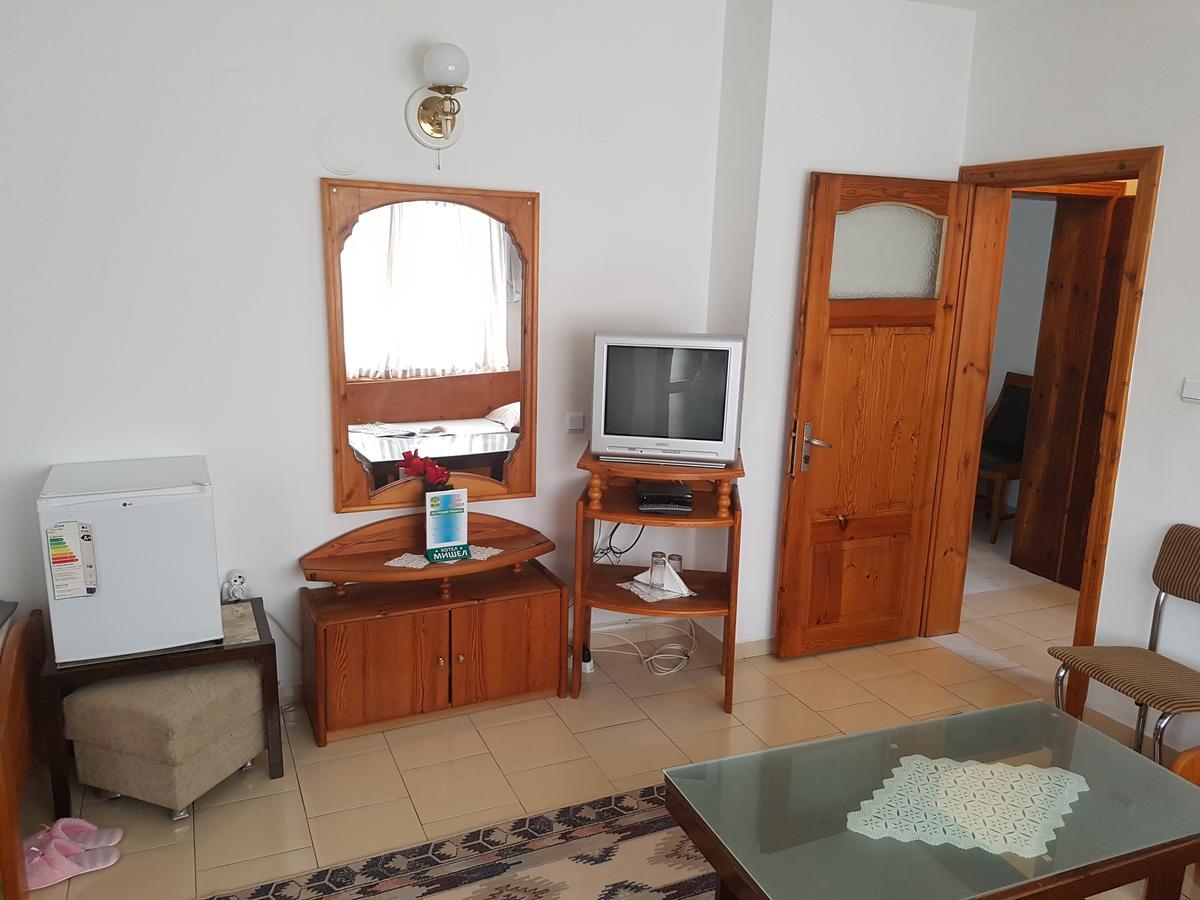 Hotel Mishel Kocserinovo Kültér fotó