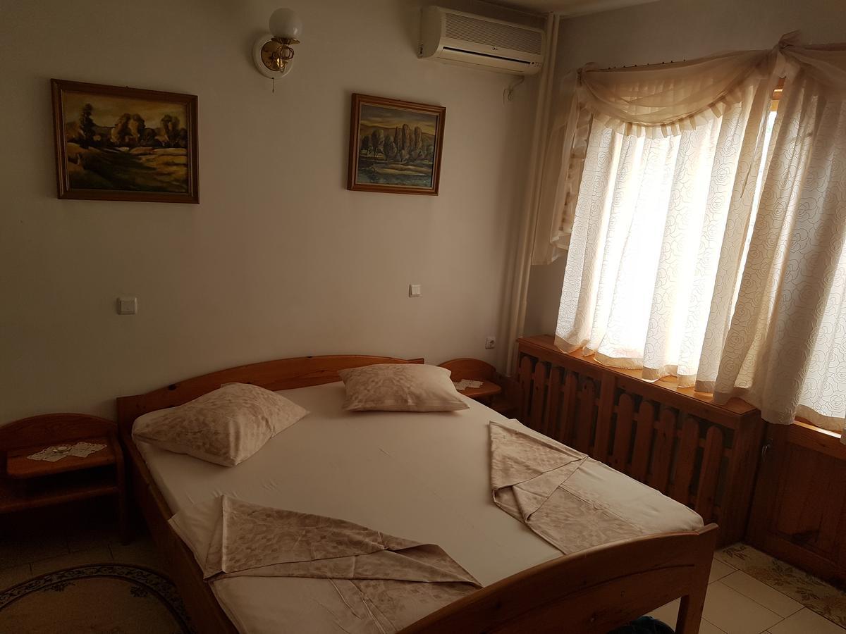Hotel Mishel Kocserinovo Kültér fotó